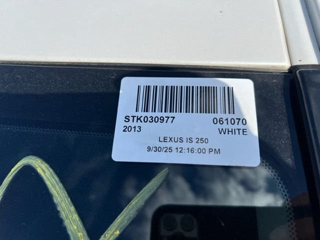 2013 LEXUS IS 250  Just in for parts at Pic N Save! in Auto Body Parts in Hamilton - Image 3