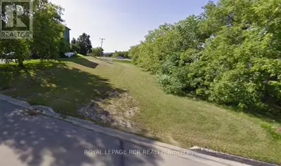 RESIDENTIAL BUILDING LOT LOCATED IN THE CENTRE OF TOWN, BACKING ONTO MORTON AVE WITH EASY ACCESS TO...