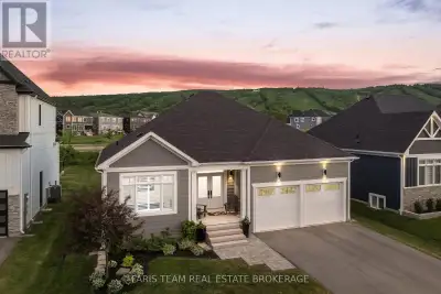 Top 5 Reasons You Will Love This Home: 1) Beautifully upgraded Crestview Estates bungalow offering l...