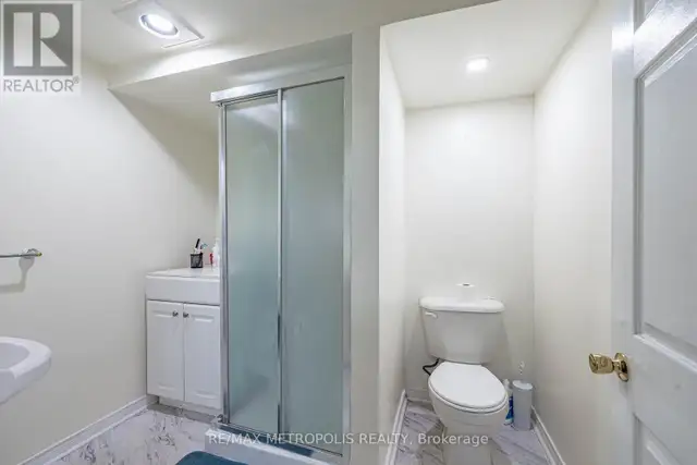 BSMT - 22 MAYFLOWER STREET Whitby (Blue Grass Meadows), Ontario in Long Term Rentals in Oshawa / Durham Region - Image 16