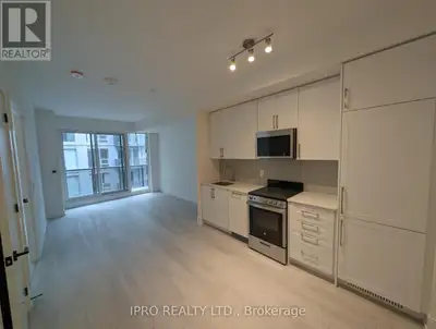 402 - 2450 OLD BRONTE ROAD Oakville (WM Westmount), Ontario