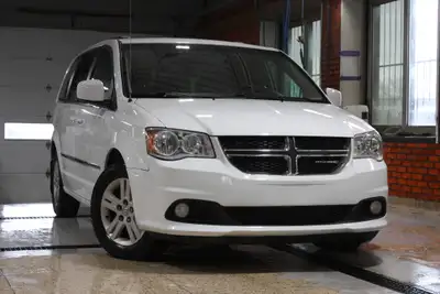 2016 DODGE GRAND CARAVAN CREW AUTOMATIQUE 209000KM TOUT EQUIPE AIR CLIMATISE GROUPE ELECTRIQUE CRUIS...
