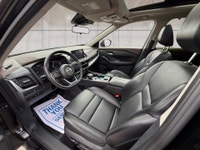 2023 Nissan Rogue SV Stylish, practical, and built for everyday comfort, this 2023 Nissan Rogue SV d... (image 5)