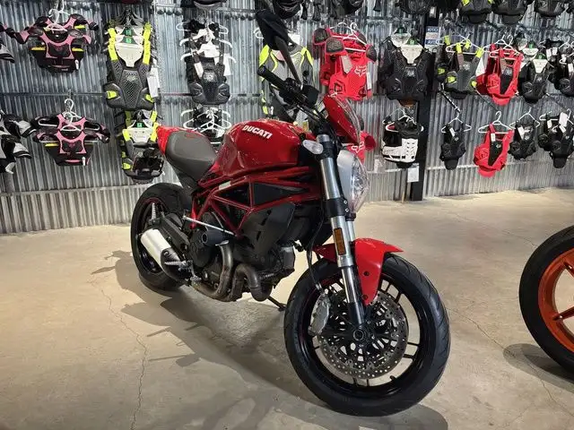 2020 Ducati Monster 797+ in Street, Cruisers & Choppers in City of Halifax - Image 3