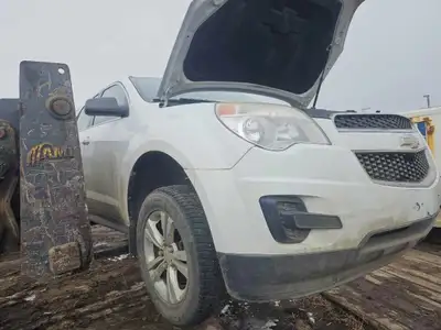 2.4L MOTOR FOR PARTS DOES NOT RUN AWD GOOD SNOW TIRES LOTS OF PANELS AND INTERIOR PIECES ___________...