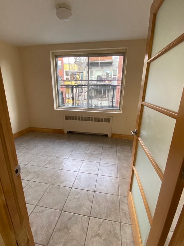 6585 Avenue du Parc — photo 3
