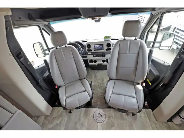 2022 Thor Motor Coach Quantum KM24 1 extension ! Sprinter Merced in RVs & Motorhomes in Laval / North Shore - Image 24