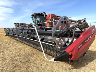 50', Flex Draper, Triple Reel, Easy Move Transport, ContourMax Contour Wheels, Upper Cross Auger, Ca...