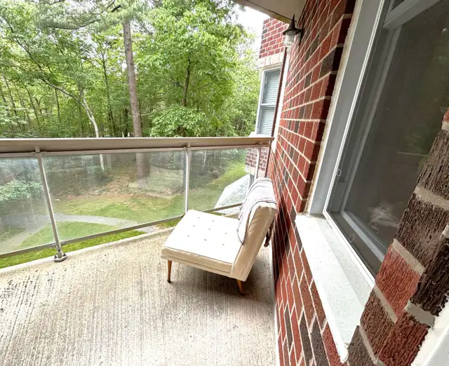 25-062 Lovely furnished condo in Halifax in Short Term Rentals in City of Halifax - Image 15