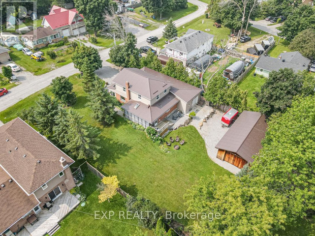 10 MELLON AVE Georgina, Ontario in Houses for Sale in Markham / York Region - Image 4