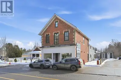 Professional office / retail space offering approximately 555 SF in a well-located Ancaster commerci...