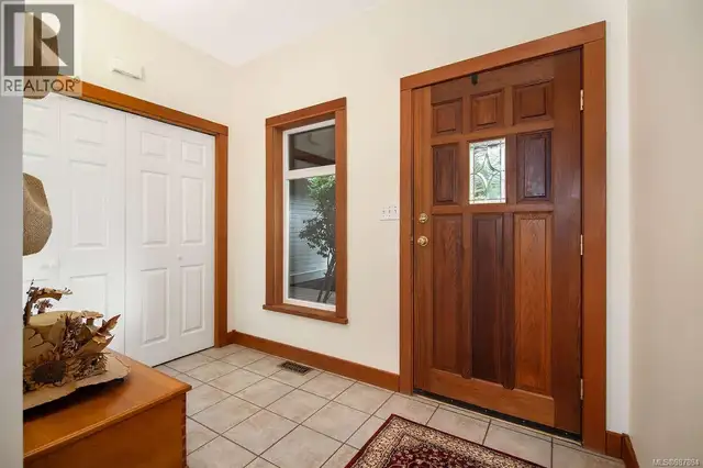 3065 Martin Rd Campbell River, British Columbia in Houses for Sale in Campbell River - Image 6