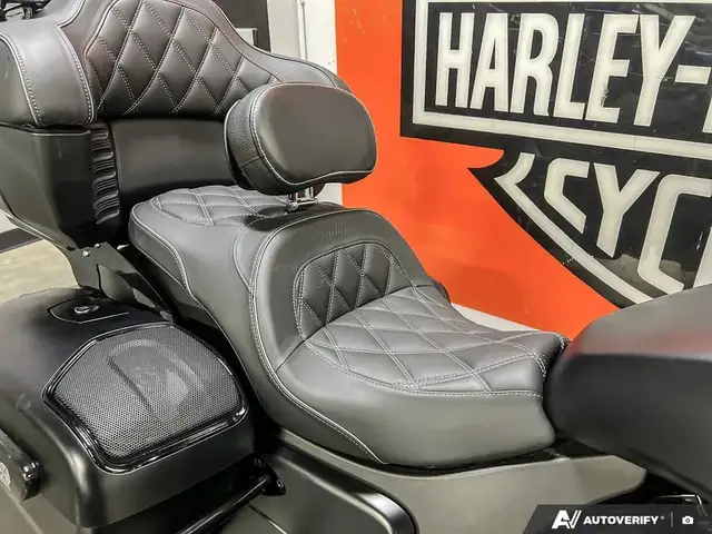 2024 Indian Motorcycle Pursuit(R) Dark Horse(R) Black Smoke in Street, Cruisers & Choppers in Calgary - Image 21