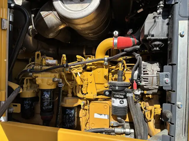 2019 DEERE 544L in Heavy Equipment in Lethbridge - Image 10