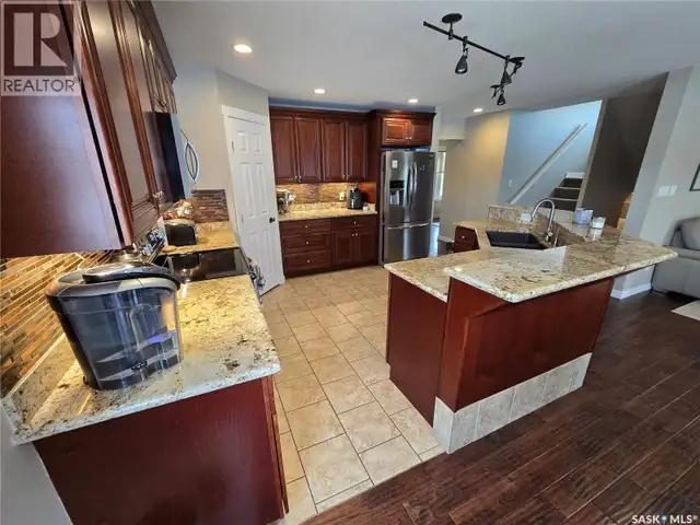 721 Barber CRESCENT Weyburn, Saskatchewan in Houses for Sale in Regina - Image 13