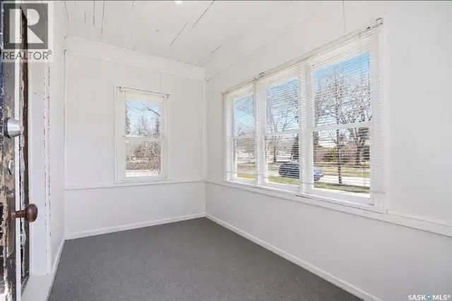 610 Albert AVENUE Saskatoon, Saskatchewan in Houses for Sale in Saskatoon - Image 4