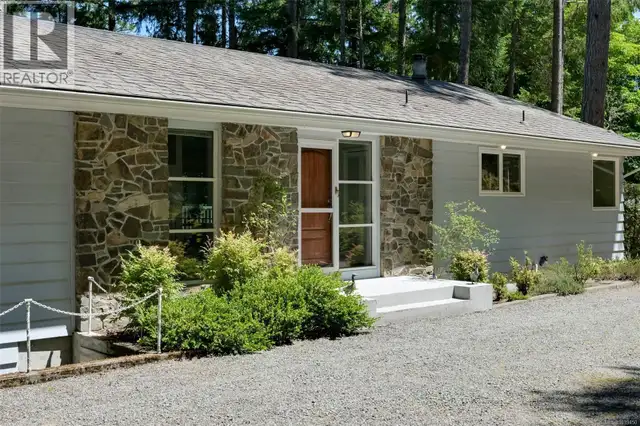 1495 Lands End Rd North Saanich, British Columbia in Houses for Sale in Victoria - Image 8