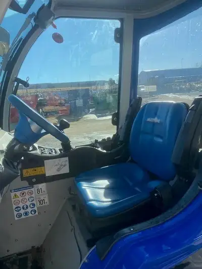 4 Seasons Equipment is an AMVIC Licensed Business 2014 Multi One 950 GT Loader comes with Cab & Heat...