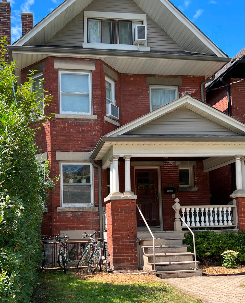 Dufferin Grove 2 Bedroom Apartment 1