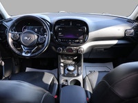 SAFETY INCLUDED ACCIDENT FREE ONE OWNER 2nd WINTER SET LOW KMS Very Clean Kia Soul EV LIMITED with A... (image 9)