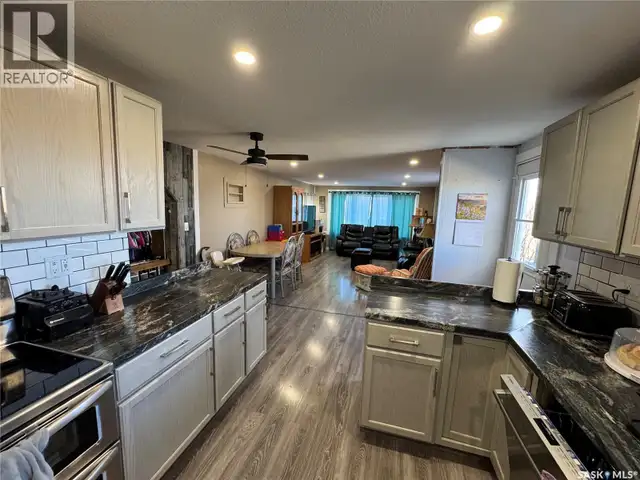 1 Saskatchewan AVENUE Griffin Rm No. 66, Saskatchewan in Houses for Sale in Regina - Image 9