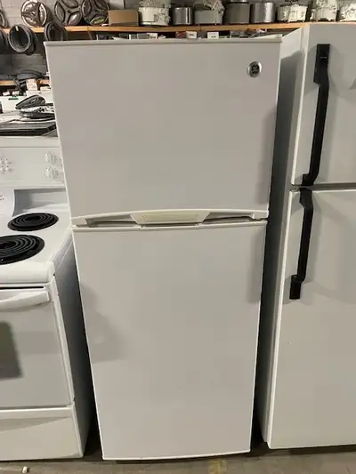Réfrigérateur blanc 24'' GE, View more