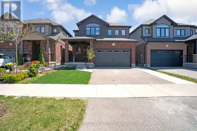39 LOXLEIGH LANE Waterloo, Ontario