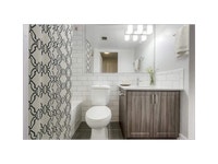 295 Dufferin Street is conveniently located minutes away from Liberty Village in Toronto, with hundr... (image 6)