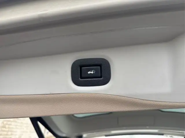2017 Nissan Rogue SL Platinum - Sunroof - Navigation in Cars & Trucks in Kingston - Image 24