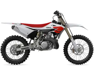 YAMAHA YZ250 2026 Sur la piste ou sur le sentier le moteur exaltant de 250 cm3 de la YZ250 livre une...
