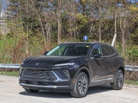 Turbocharged 2.0L I4 Engine - Bose Premium Audio System - Adaptive Cruise Control - Power Locks - Pr... (image 7)