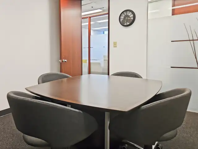 Office space for rent for 4 persons in Pacific Centre Vancouver in Commercial & Office Space for Rent in Vancouver - Image 2