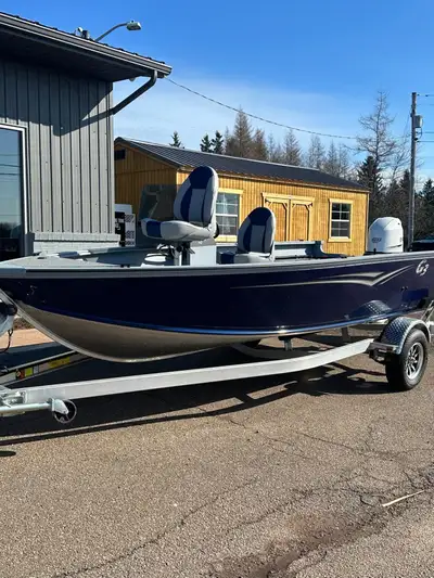 Freight & PDI Included in all pricing! Riveted .100 gauge hull with GX2 .064 double-plated bow Paint...