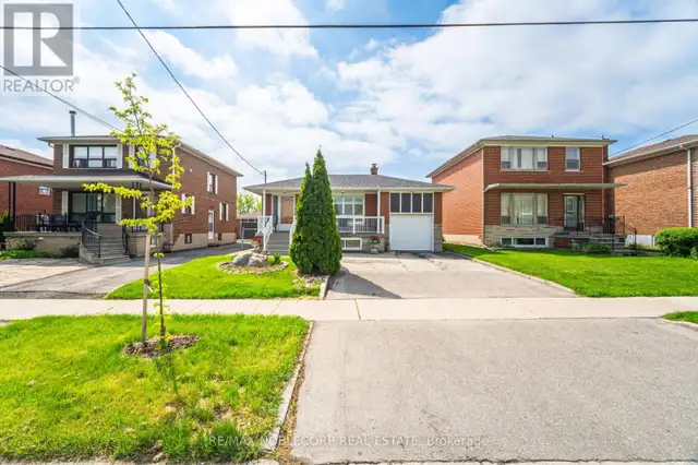 351 HILLMOUNT AVENUE Toronto (Yorkdale-Glen Park), Ontario62867602103555122