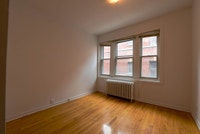 Akelius one bedroom apartment for rent. Located near Ch. de la Côte-Des-Neiges in the Cote-des-Neige... (image 7)