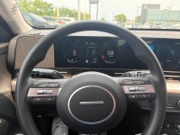 Nouvel Arrivage! Découvrez ce Hyundai Kona Essential 2026, un VUS sous-compact moderne qui combine c... (image 9)