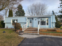 Modern 2BR Bungalow! New Roof & Hardwood Floors!