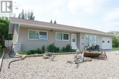 Located in the Town of Assiniboia in a great location, close to schools and recreation. This is an e...