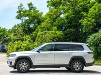 Memory Seat - Heated Seats - Heated Steering Wheel - 4x4 drivetrain for superior traction - Advanced... (image 7)