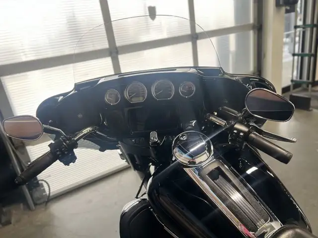 2023 Harley-Davidson FLHTK - Ultra Limited in Sport Touring in Strathcona County - Image 7