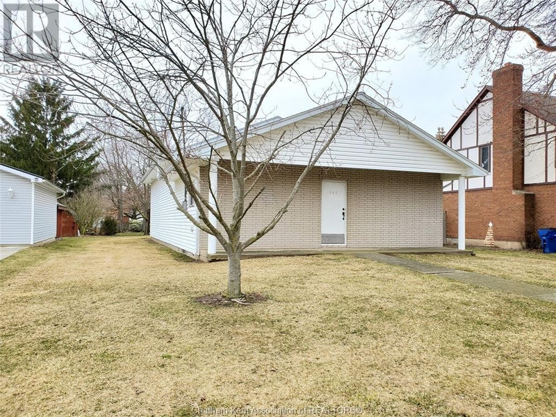 144 Elizabeth STREET Thamesville, Ontario Houses for Sale Chatham