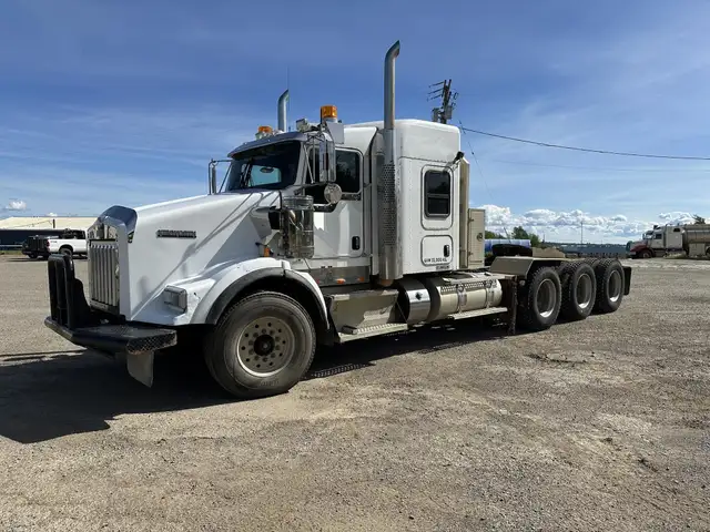 2013 KENWORTH T800 in Heavy Trucks in Saskatoon - Image 2