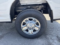BRIGHT WHITE,MOPAR FRONT & REAR ALL-WEATHER FLOOR MATS,TIRES: LT275/70R18E BSW AS,ENGINE: 6.4L V8 HE... (image 7)