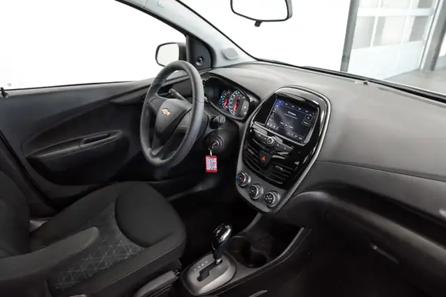 2022 Chevrolet Spark LS Carplay Caméra de recul Bluetooth in Cars & Trucks in Longueuil / South Shore - Image 16