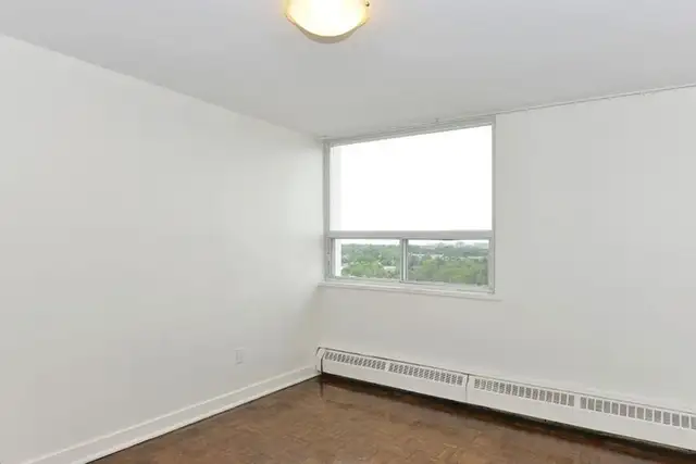 One bedroom, Dixon and Islington - ID 3234 in Long Term Rentals in City of Toronto - Image 5