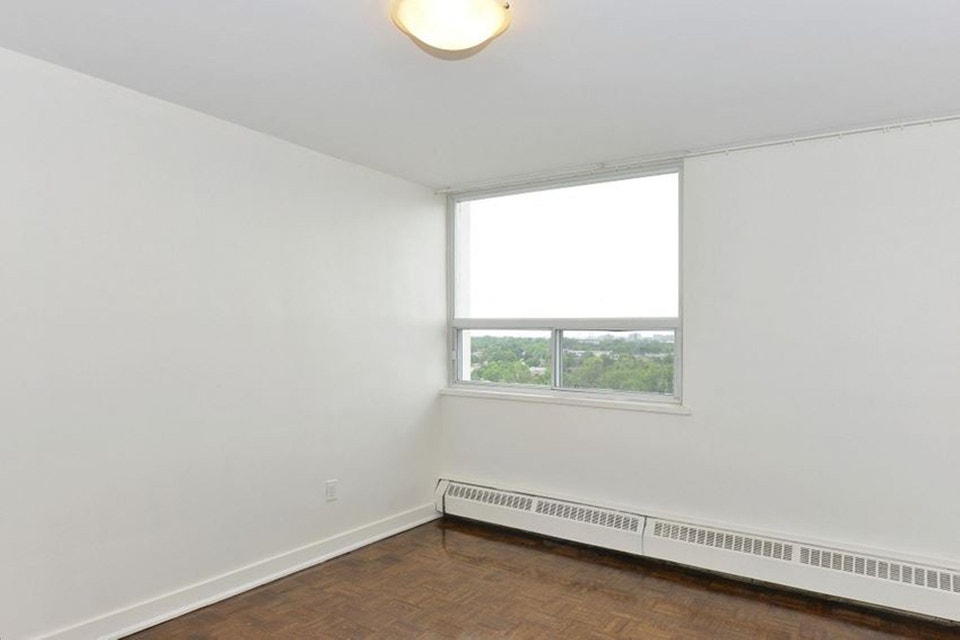 One bedroom, Dixon and Islington - ID 3234 4