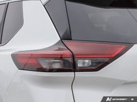 Recent Arrival! AWD. 2024 Nissan Rogue SV 4D Sport Utility White CVT with Xtronic AWD 1.5L DOHC Fina... (image 7)