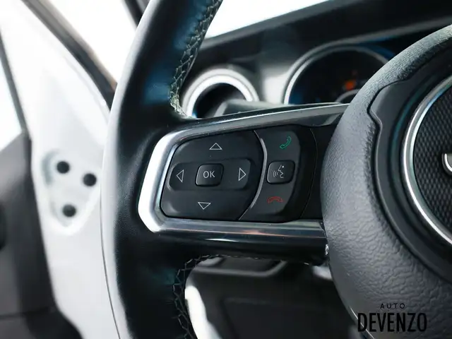 2023 Jeep Wrangler Sahara 4 portes 4x4 Sahara Unlimited 2.0L 4cy in Cars & Trucks in Laval / North Shore - Image 12