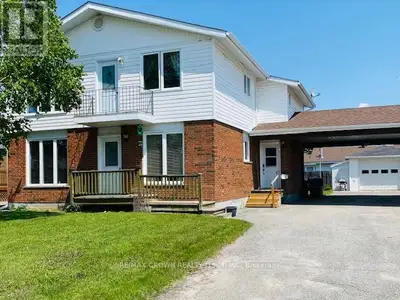 GREAT OPPORTUNITY TO OWN AN AMAZING PROPERTY WITH A 2 BEDROOM APARTMENT ON THE SECOND LEVEL. THIS WE...