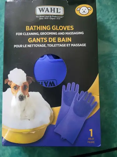 Wahl Bathing Gloves for Pets - New in Box, View more